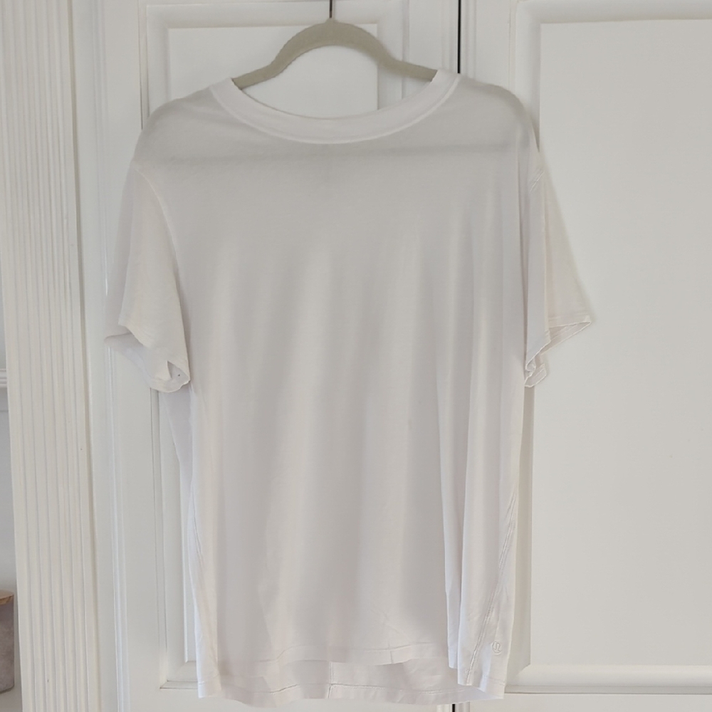 Lululemon Athletica White Top Size 8